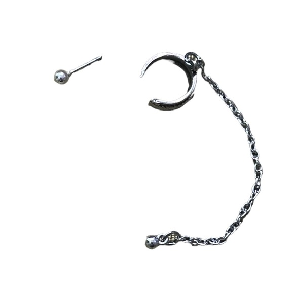 Chained Earring Cuff Set - Picture 1 of 2